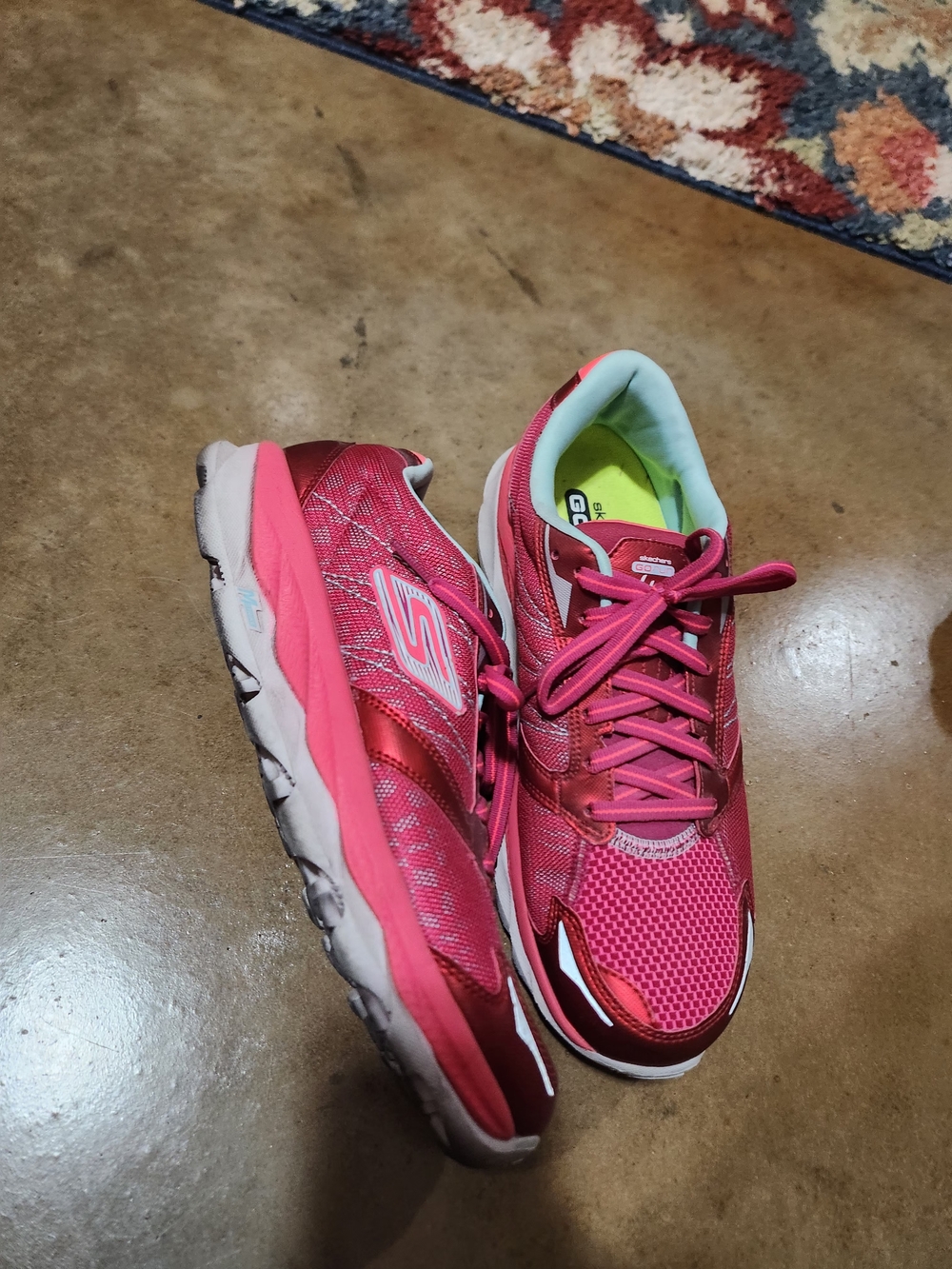 Skechers Women’s GoRun Ultra Athletic Shoes